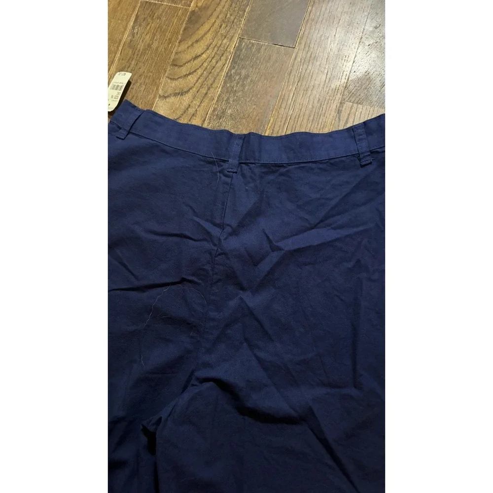 MERVYNS Blue Shorts Pleats Front Pockets Women's Size 16 NWT